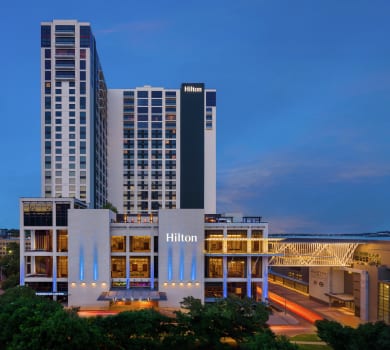 An image of the Hilton Austin. Use the hyperlink in the text to lock in your Austin Marathon weekend rate and enjoy late check-out.